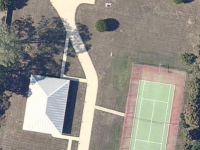 pressure-clean-tennis-court-and-cement-areas-after